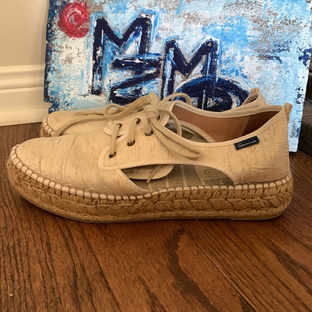 Gaimo Handmade Espadrilles Cream Textured Silk and Leather Sz 40